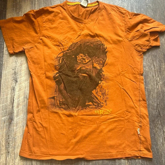 Rab T Shirt Mens Large orange Logo Short Sleeve Tee Outdoor Hike - Picture 1 of 9
